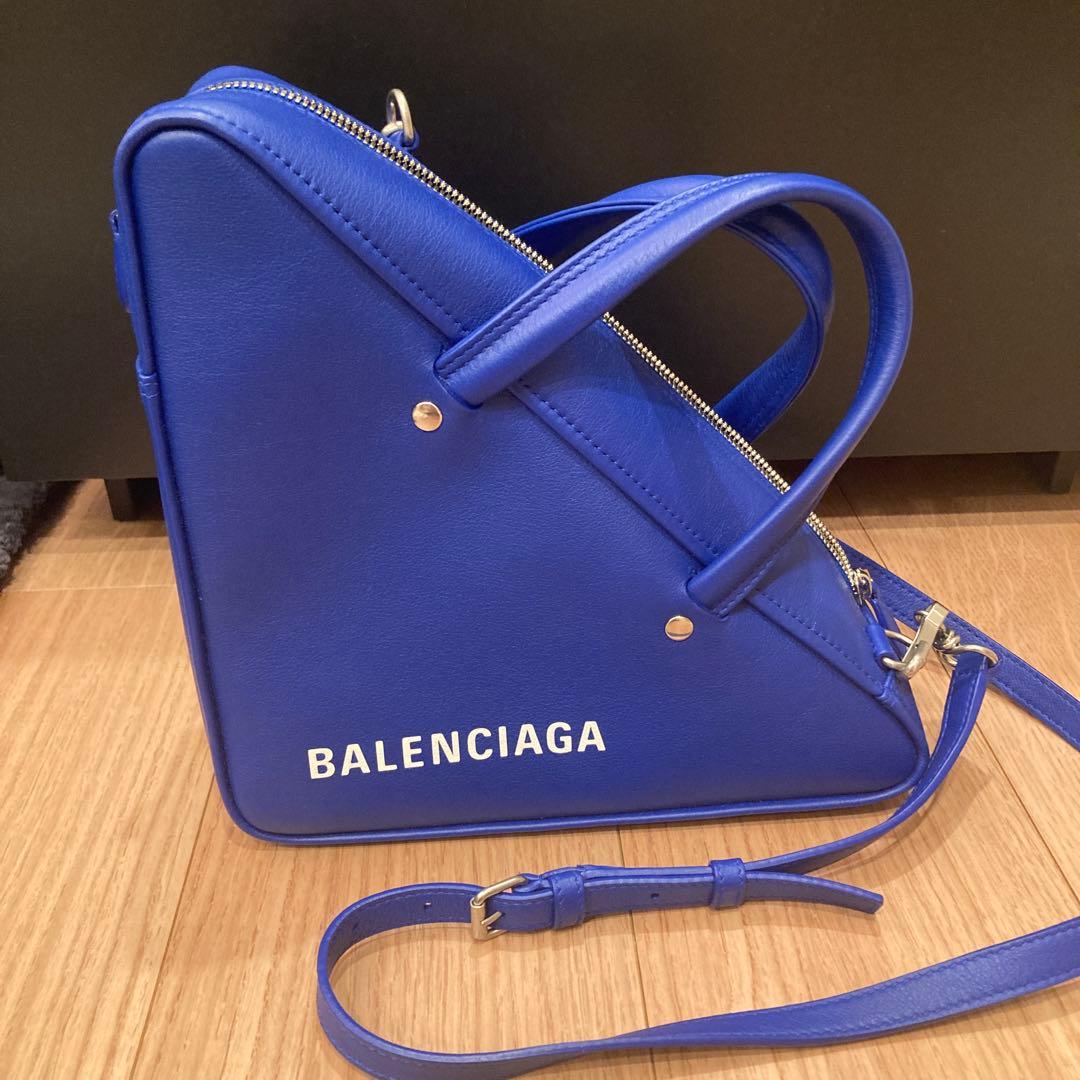 バレンシアガバッグ