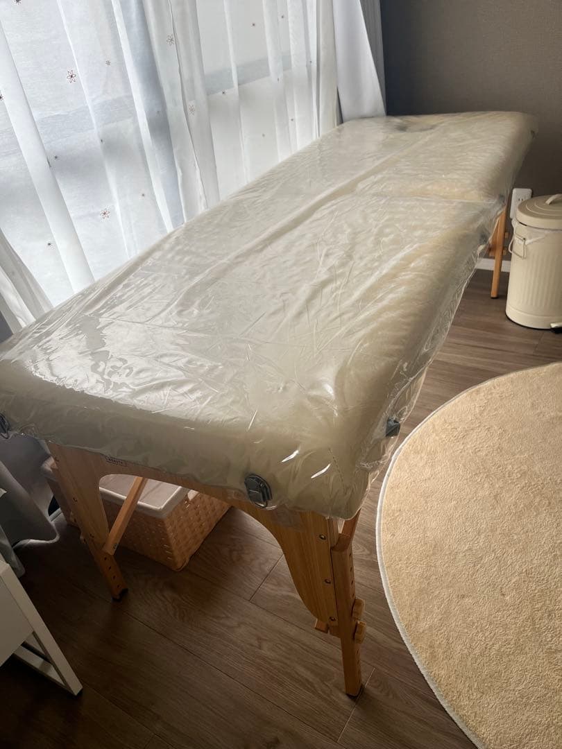 SEVEN BEAUTY マッサージ折りたたみベッド