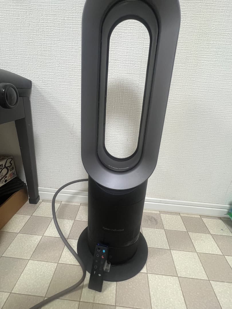 dyson hot + cool 冷風 ファンヒーターAM09
