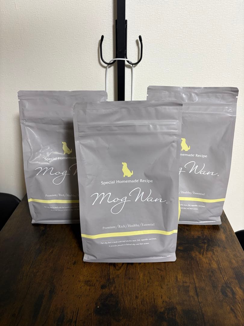 Mog Wan プレミアム ドッグフード 1.8kg ３個