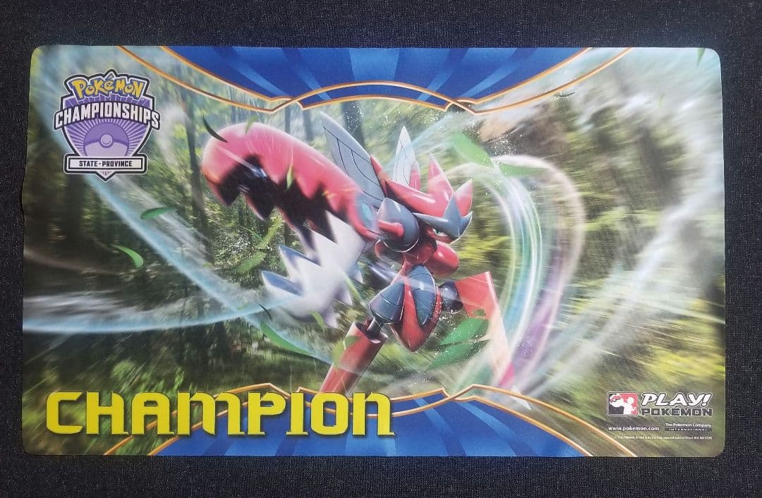 【公式/海外限定】メガハッサム　CHAMPION　チャンピオン　プレイマット